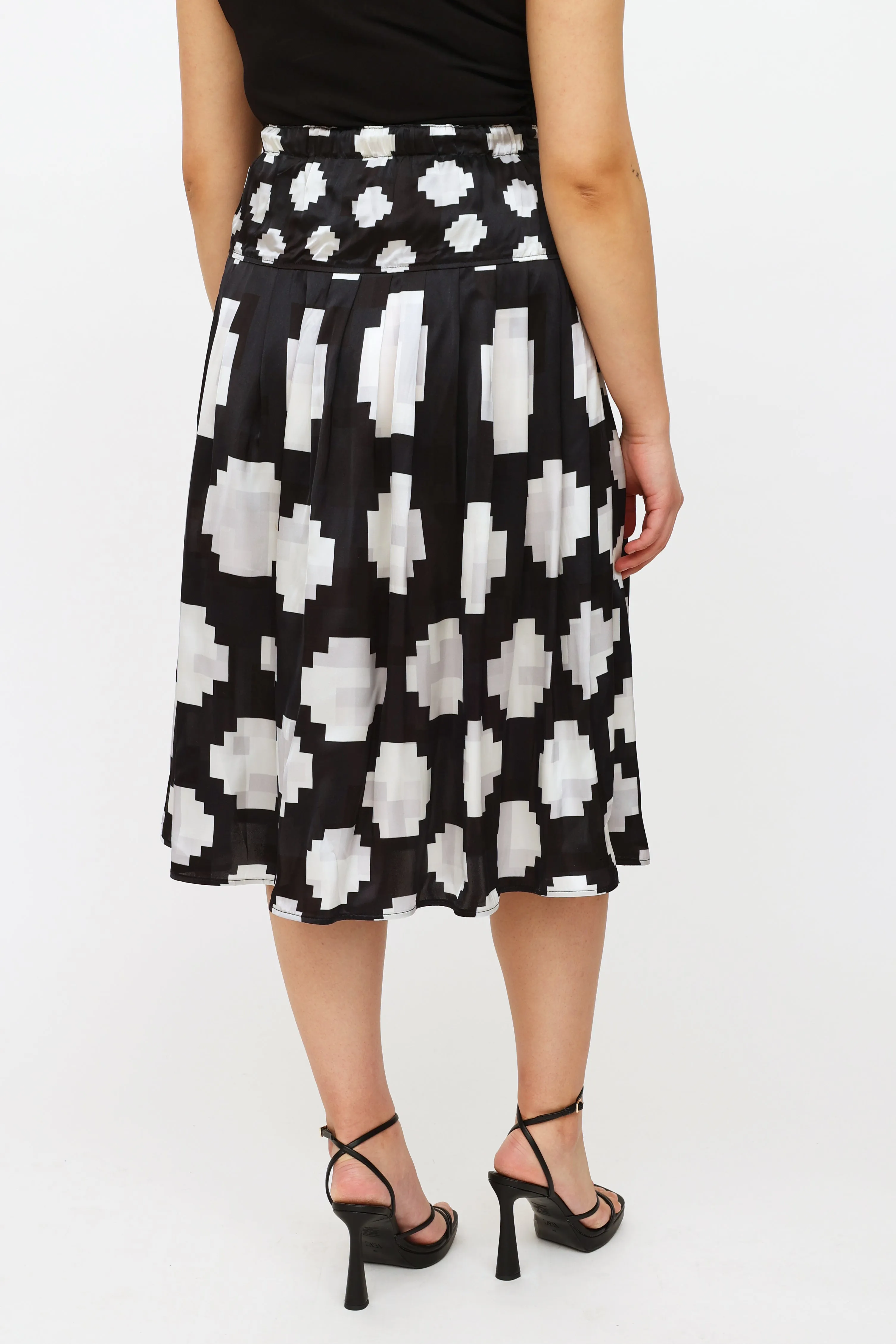 Black & White Pleated Skirt