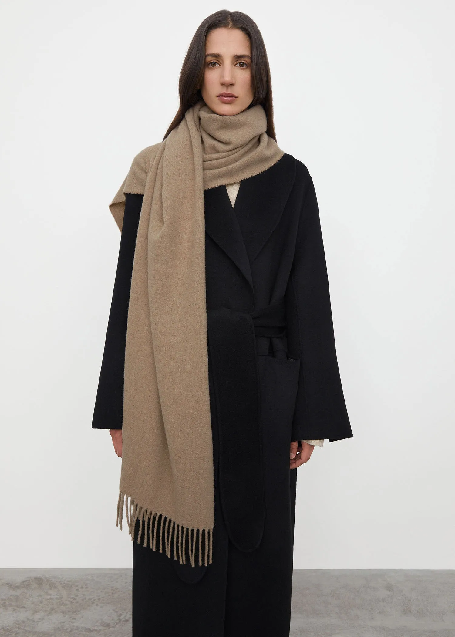 Classic wool scarf beige mélange