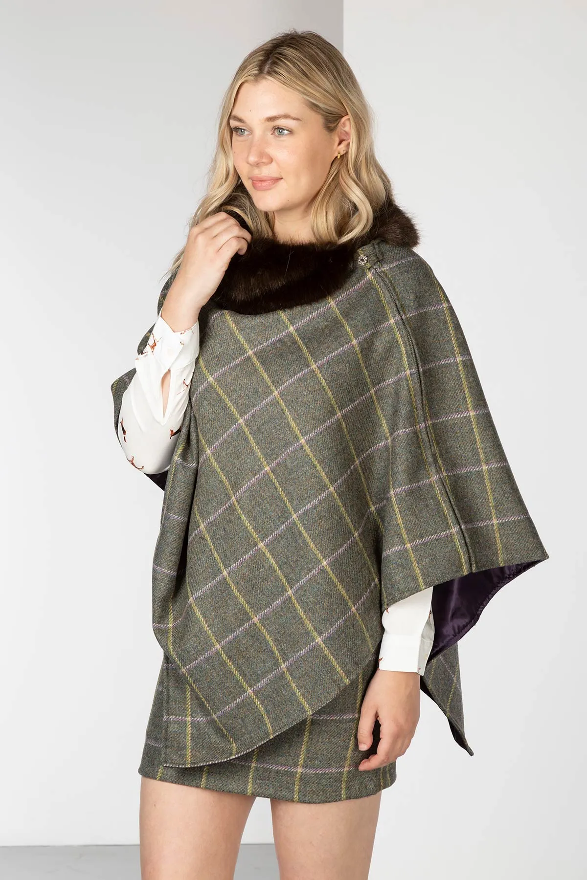 Ladies 100% Wool Tweed Poncho