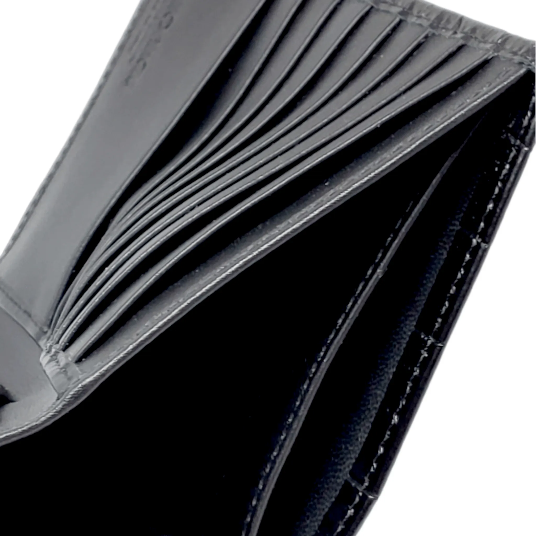 Large Wallet 16CC Embossed leather