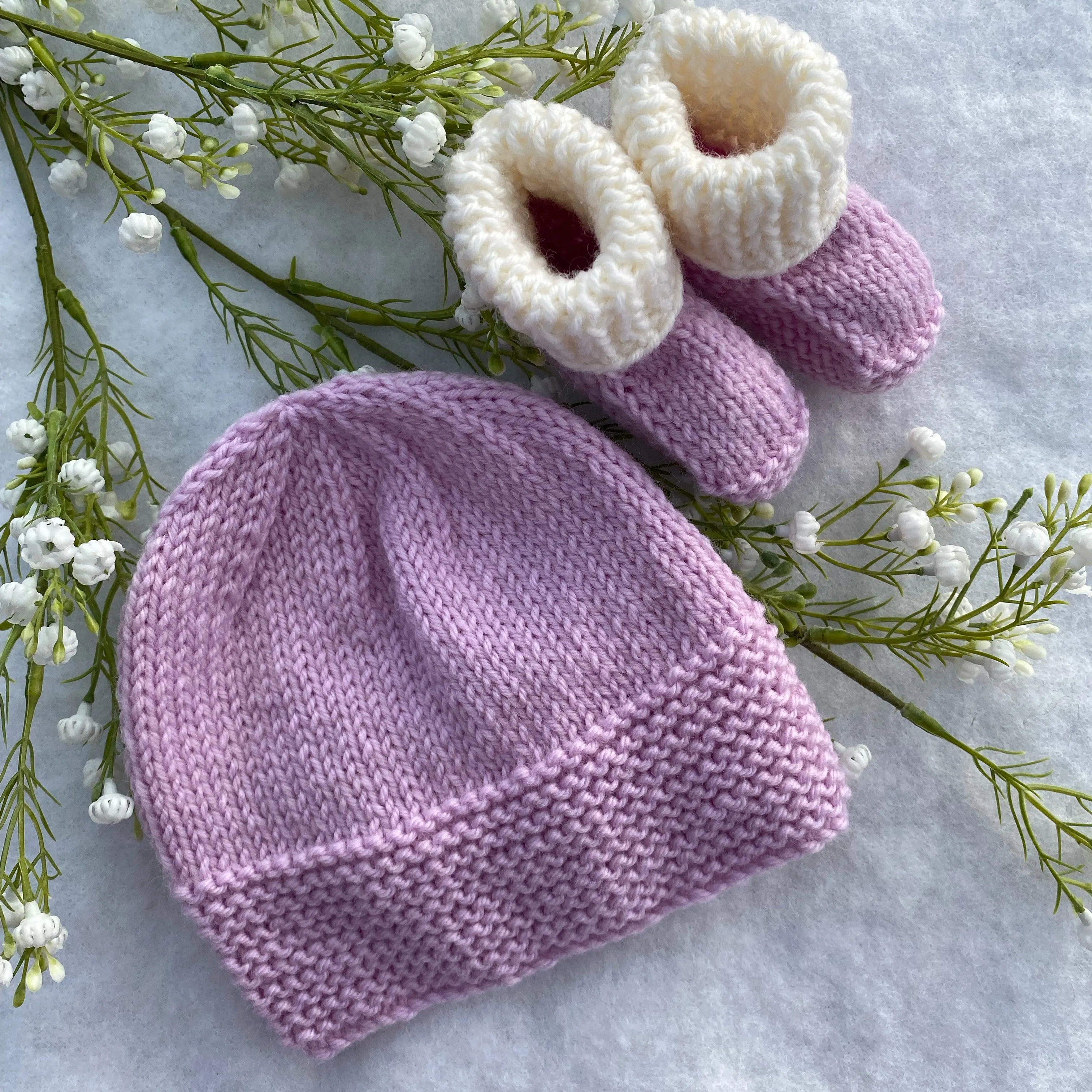 Merino baby bootie and hat set