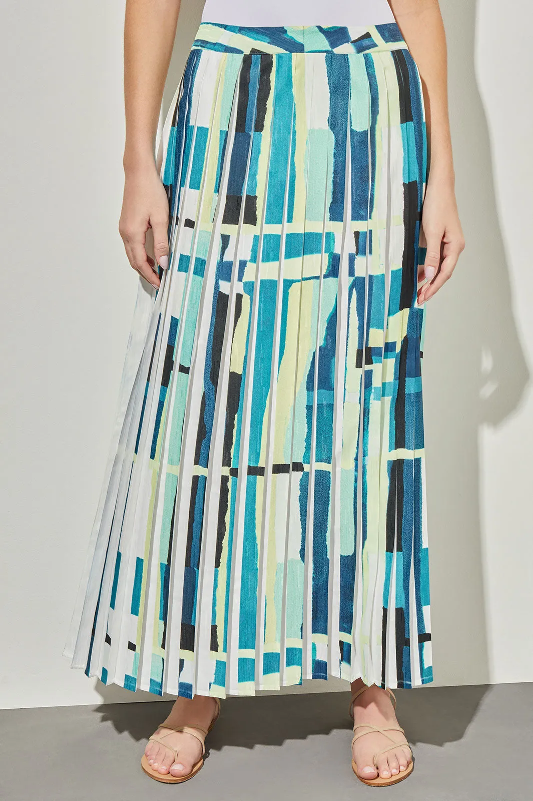 Plus Size Maxi A-Line Skirt - Abstract Pleated Woven