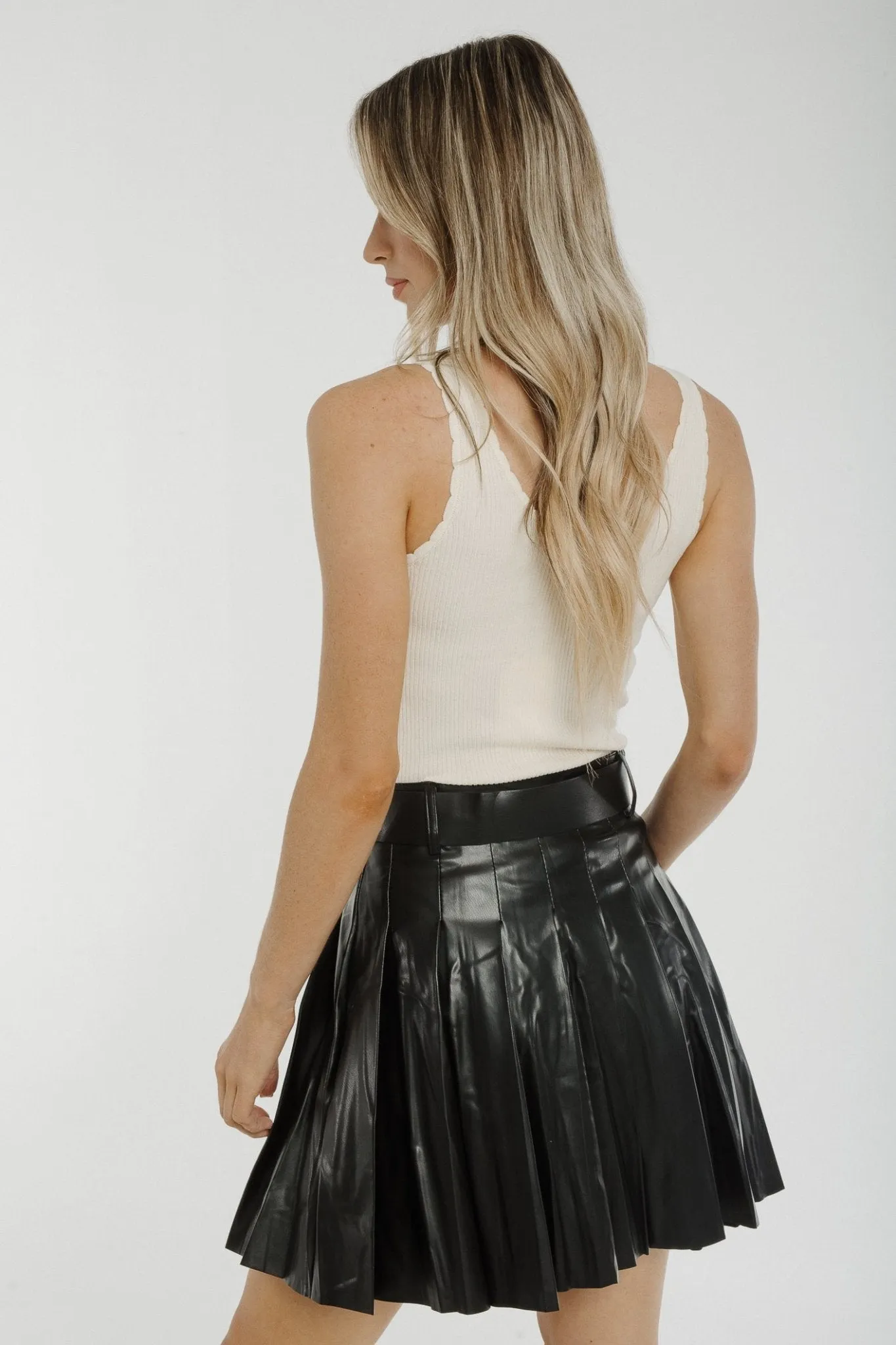 Polly Faux Leather Pleated Skirt In Black