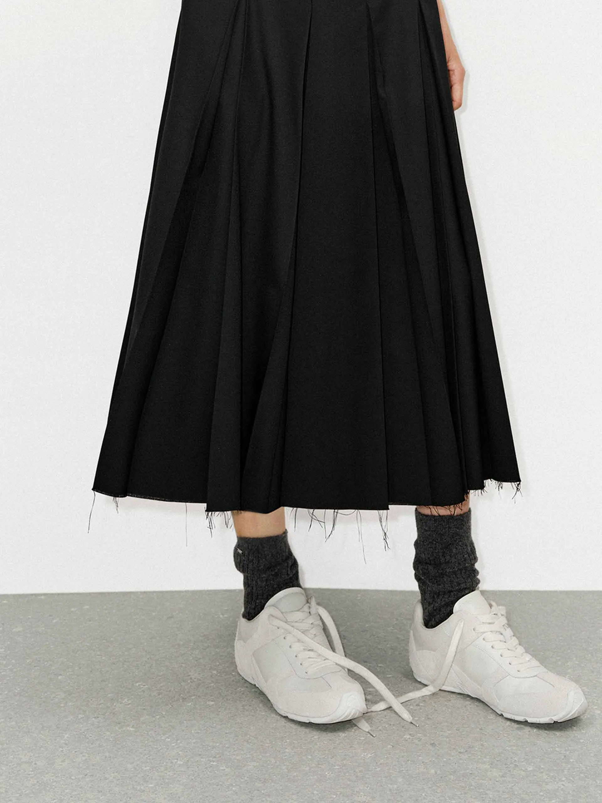 Raw Hem Pleated Skirt