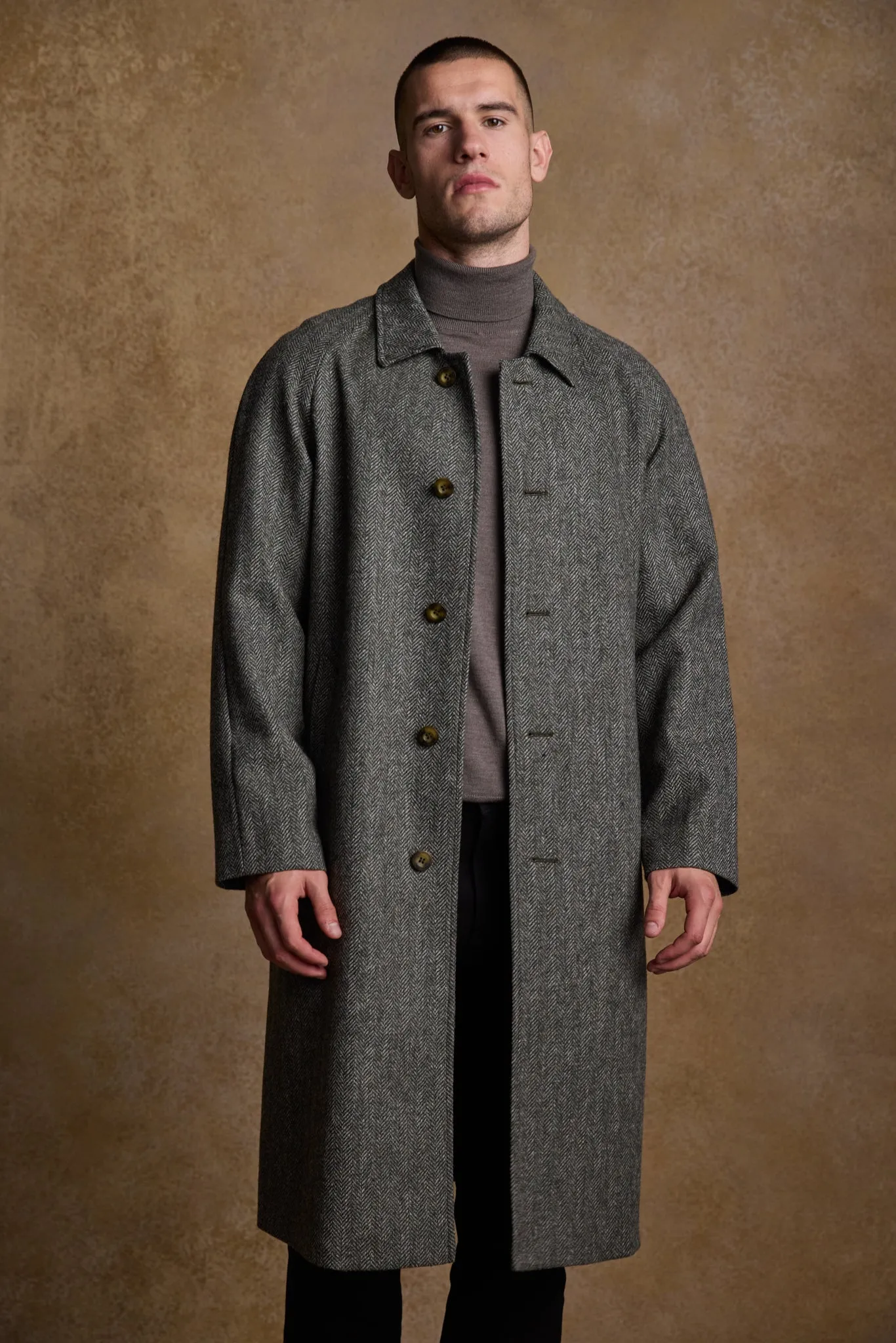 Sean Tweed Coat - Olive Wide Herringbone