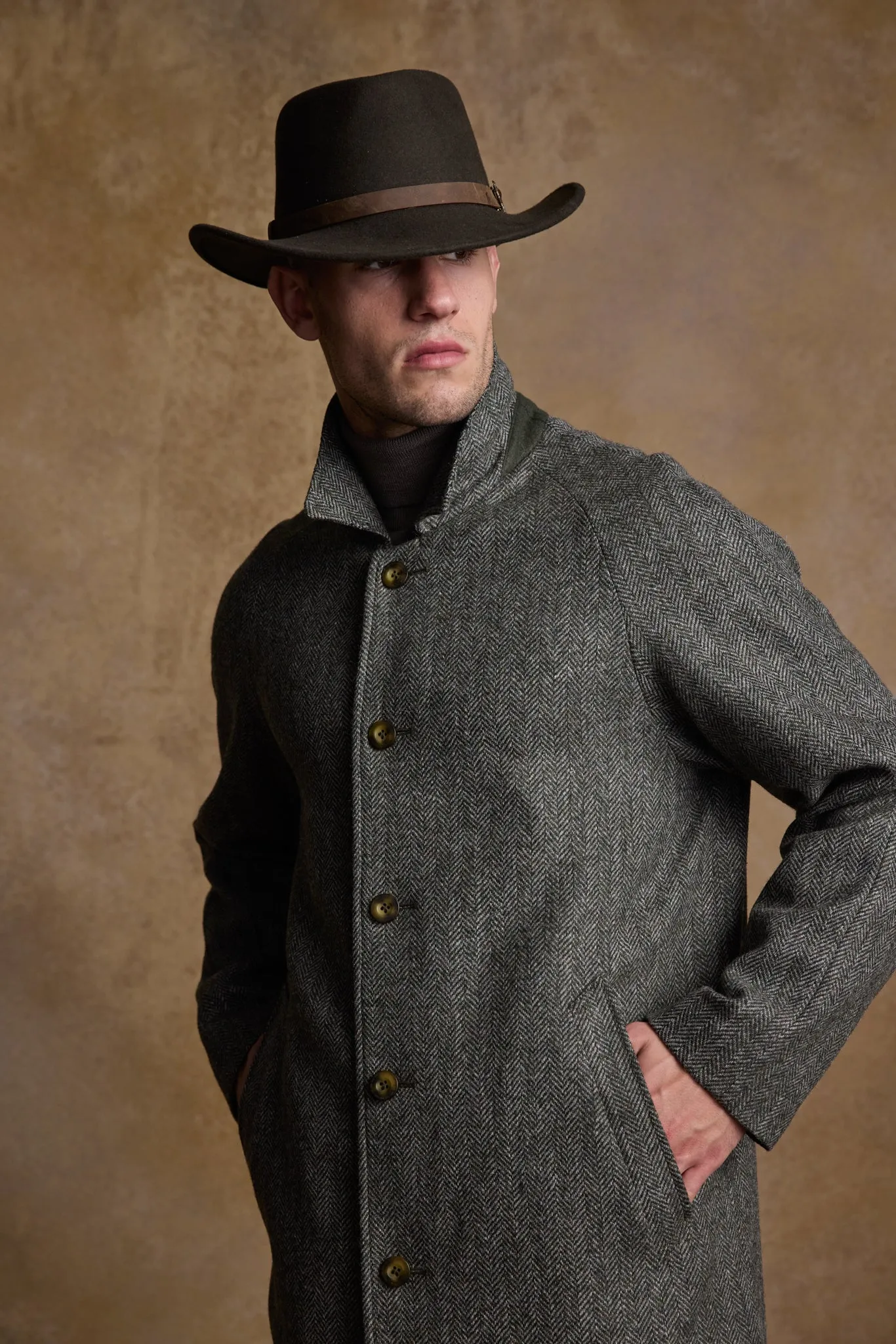 Sean Tweed Coat - Olive Wide Herringbone