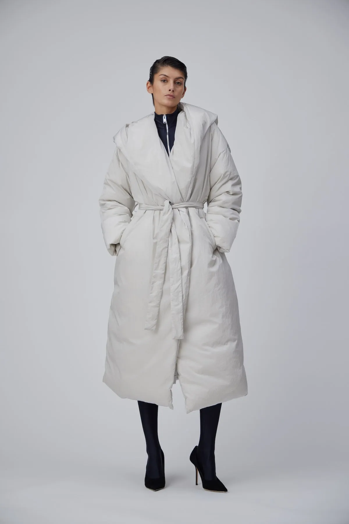 TRAVEL COAT WITH HOOD IN ECRU