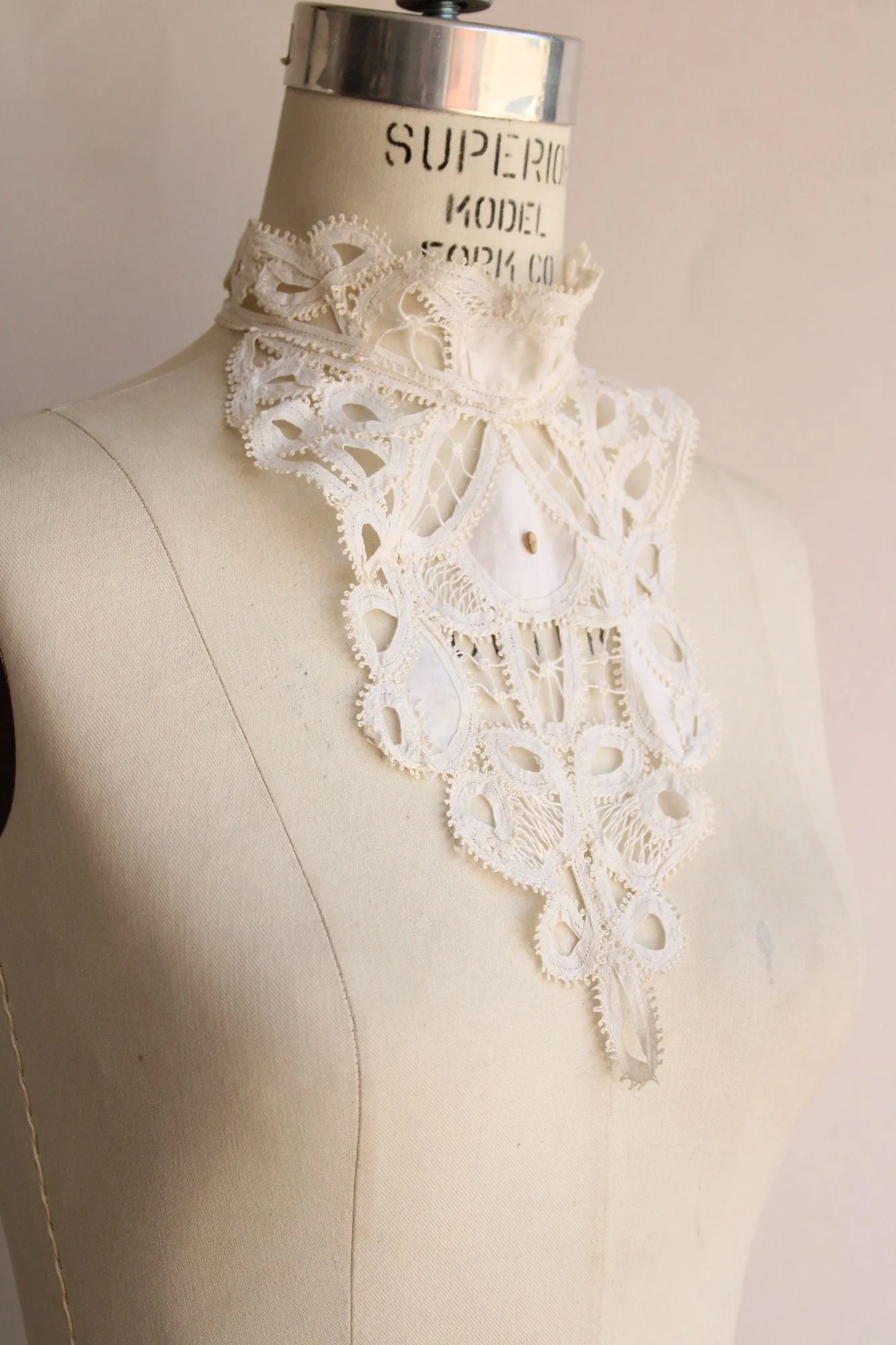 Vintage 1940s 1950s Lace Collar