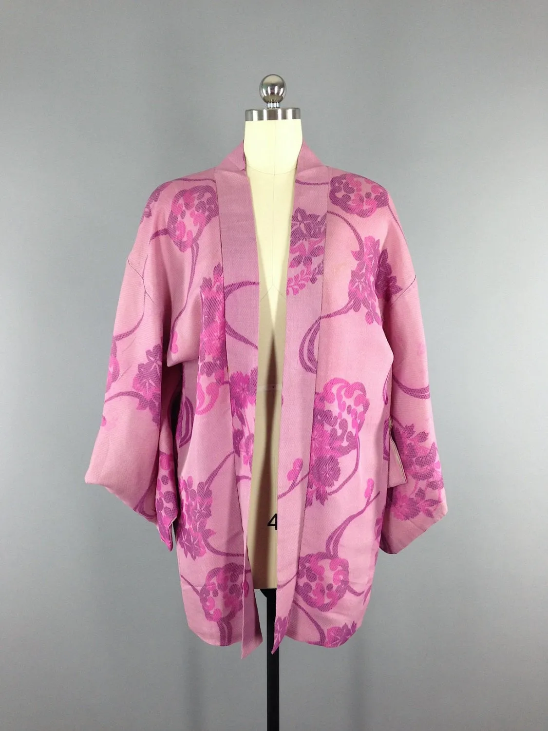 Vintage 1940s Silk Haori Kimono Cardigan / Pink Floral