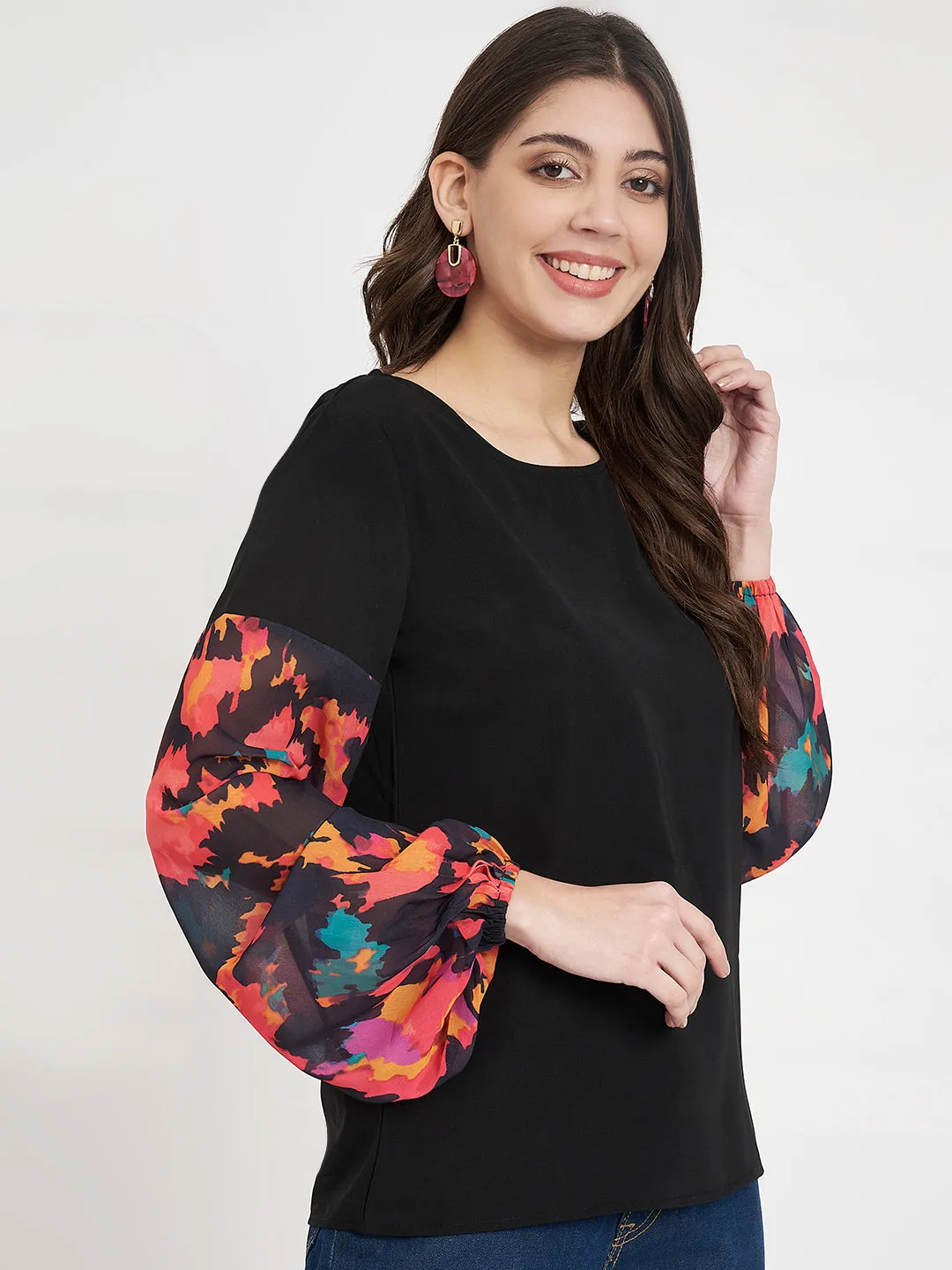 Women Abstract Print Flared Sleeve Crepe Top