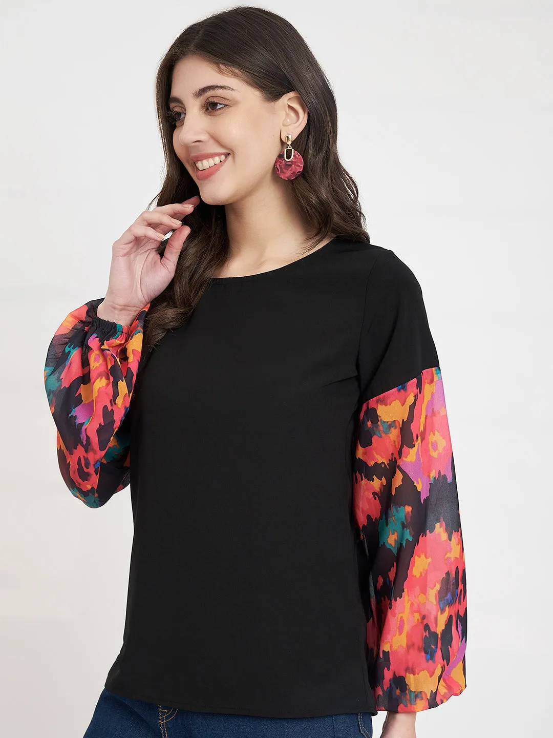 Women Abstract Print Flared Sleeve Crepe Top